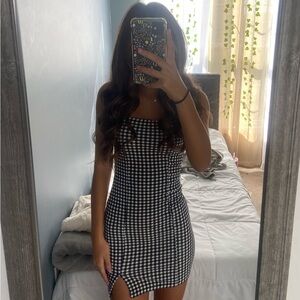 Plaid tight dress with slit